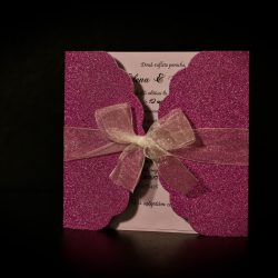 invitatie gatefold glitter roz- invitatii nunta personalizate-grand-media.ro